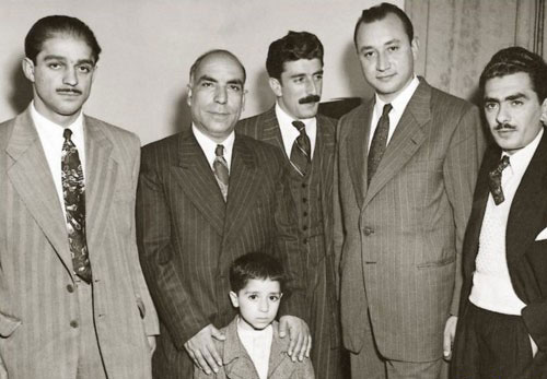 صدایی که هنوز در دلها و سینهها بانگ میدهد صدایی که هنوز در دلها و سینهها بانگ میدهد