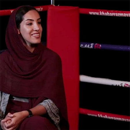 گفتگو با فاطمه اکرمی، دختر پرنده گفتگو با فاطمه اکرمی، دختر پرنده