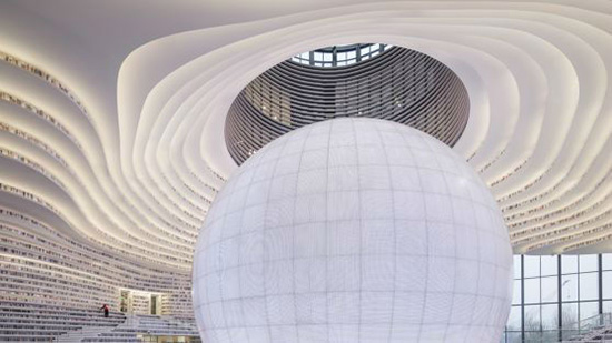 کتابخانه جدید و فوق‌العاده زیبا در چین که به شکل چشم انسان ساخته شده است