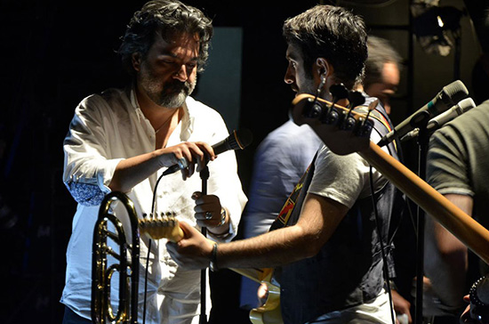 در روزگار پلیس‌ و گشت نامحسوس، صاحب سانسورچی نامحسوس هم شده‌ایم/ارشاد قصد برداشتن ممنوعیت‌ها را ندارد، کاری می‌کند صدای ممنوعان درنیاید