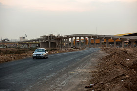 مونوریل به معنای قطاری است که روی ریلی تک خطه حرکت می کند و  معمولاً بالاتر از سطح زمین و برای استفاده در مناطق تفریحی مانند شهربازی‌ها و همچنین شهرهای توریستی گزینه مناسبی محسوب می‌شود.