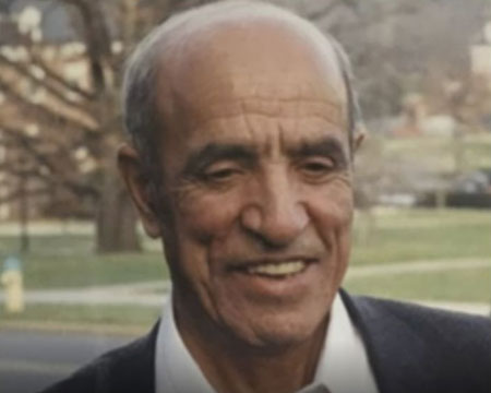 طاهر احمدزاده؛ استانداری که سوار دوچرخه می شد طاهر احمدزاده؛ استانداری که سوار دوچرخه می شد