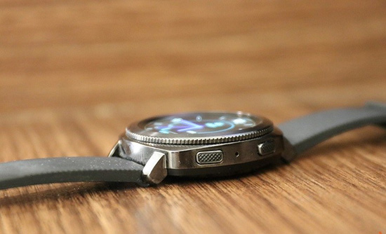 بررسی گیر اسپرت سامسونگ: ساعتی برای ورزشکاران!