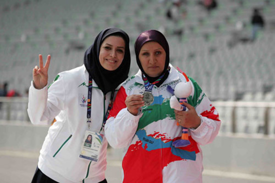 مدال شيرين ، ظرف ترشي، زندگي گس مدال شيرين ، ظرف ترشي، زندگي گس