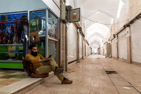 بازار سنتی شهر بم که در مرکز این شهر قرا گرفته است رونق گذشته را ندارد و بسیاری از مغازه های آن به دلیل اختلاف بین وارثان و دقیق نبودن متراژ مغازه های بازسازی شده تعطیل می باشند.