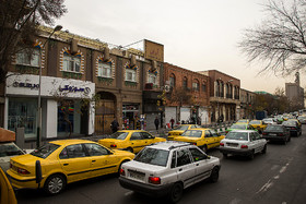 خیابان امیر کبیر که در بیشتر مواقع دارای ترافیک سنگین است.