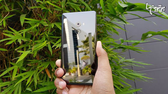 Xiaomi Mi Mix 2، فبلتی که طراحی اش الهام بخش بازار گوشی های هوشمند شد Xiaomi Mi Mix 2، فبلتی که طراحی اش الهام بخش بازار گوشی های هوشمند شد