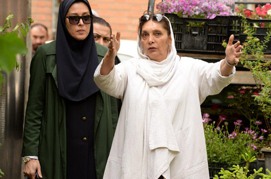 منیژه حکمت: زن و مرد ندارد؛ لطفا مرزبندی نکنید