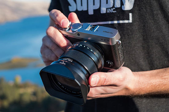 ۶ دوربین عالی بدون آینه برای عکاسی در سفر