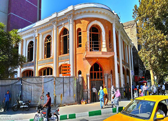 مکان‌های دیدنی تهران، گشتی در خیابان امام خمینی