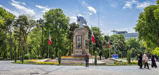 مکان‌های دیدنی تهران، گشتی در خیابان امام خمینی
