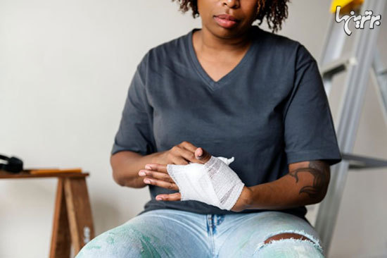 12 اشتباه رایجی که معمولا در انجام کمک های اولیه مرتکب می شویم 12 اشتباه رایجی که معمولا در انجام کمک های اولیه مرتکب می شویم