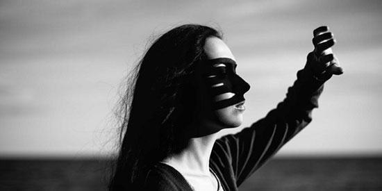 خودکشی می‌کنم تا به من توجه کنی!