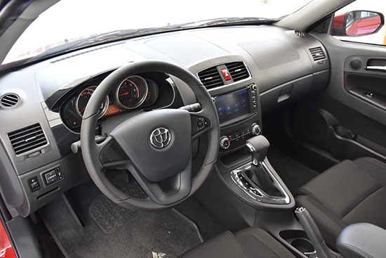 جدال تلخ هاچ بک کراس&zwnj;های سفید ۱۲۰ میلیونی