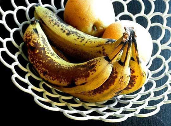 روزانه دو عدد موز سیاه شده بخورید! روزانه دو عدد موز سیاه شده بخورید!