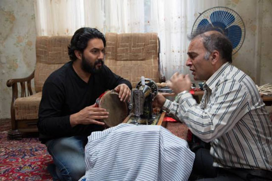من کسی نیستم که توصیف می‌کنید