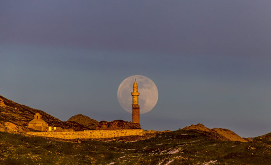 تصاویر دیدنی از ابرماه خونین 2019 تصاویر دیدنی از ابرماه خونین 2019