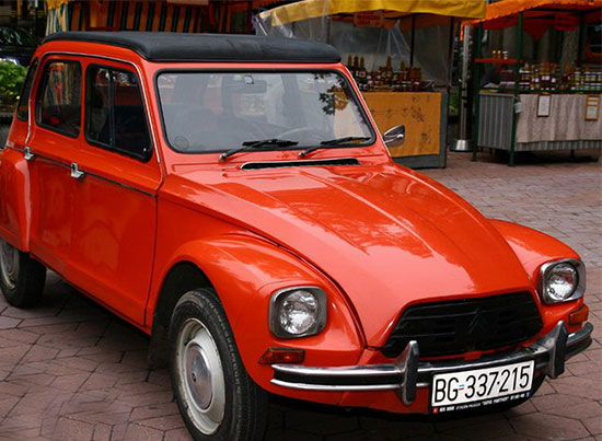 کلاسیکها به جای ماشینهای لوکس؛ پیکان ٨٠ میلیونی و ژیان ٦٠ میلیونی کلاسیکها به جای ماشینهای لوکس؛ پیکان ٨٠ میلیونی و ژیان ٦٠ میلیونی