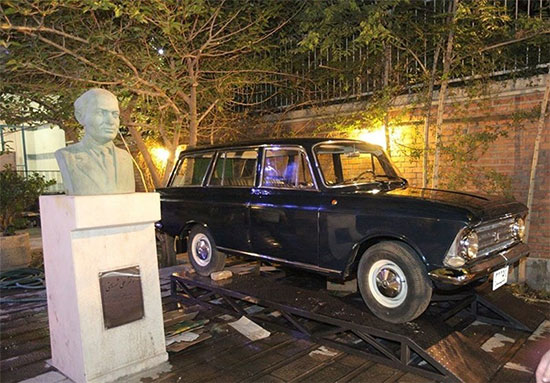 کلاسیکها به جای ماشینهای لوکس؛ پیکان ٨٠ میلیونی و ژیان ٦٠ میلیونی کلاسیکها به جای ماشینهای لوکس؛ پیکان ٨٠ میلیونی و ژیان ٦٠ میلیونی