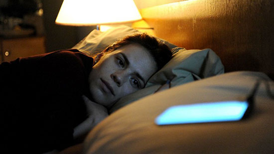 چرا باید سریال علمی-تخیلی/ترسناک Black Mirror را تماشا کنید؟ چرا باید سریال علمی-تخیلی/ترسناک Black Mirror را تماشا کنید؟