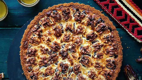 تارت خرما و گردو؛ دسری مغذی و انرژی‌زا