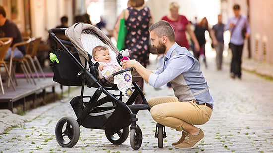 برای کودکم کالسکه بخرم یا نخرم؟