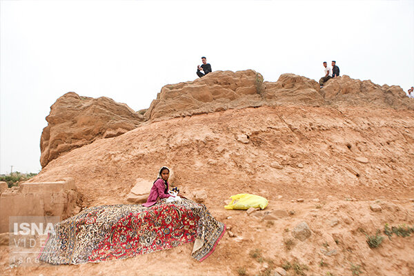 ویدئو / وضعیت اسکان مردم روستاهای سیلزده در شهرستان حمیدیه وضعیت منطقه حمیدیه در استان خوزستان - 24 و 25 فروردین 98