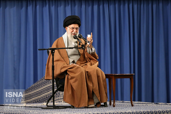 ویدئو / گزیده بیانات رهبری در جمع معلمان و فرهنگیان دیدار جمعی از معلمان و فرهنگیان با رهبر