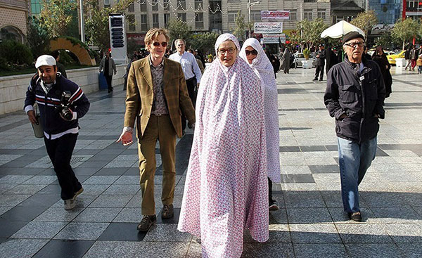 چند و چون برخورد با گردشگران خارجی
