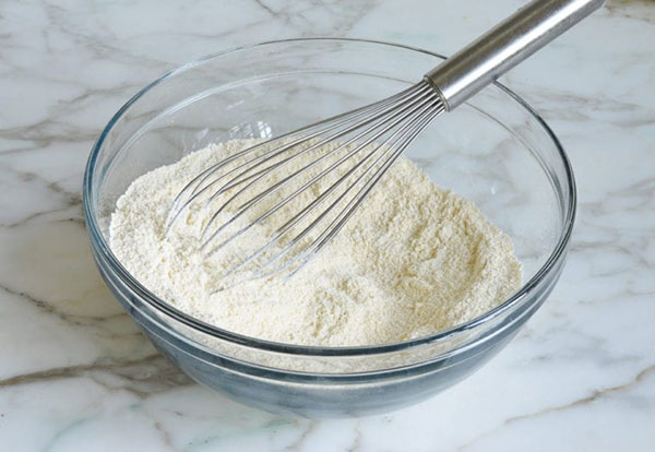 مافین نان ذرت؛ یک همراه عالی برای صبحانه مافین نان ذرت؛ یک همراه عالی برای صبحانه