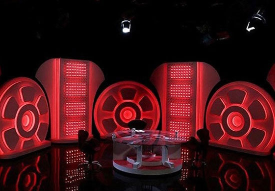 برنامه جنجالی نقد سینما در تلویزیون قرار است بار دیگر به کنداکتور شبکه سه بازگردد