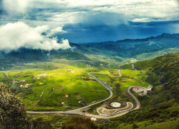 گردنه حیران، این جاده است یا بهشت؟