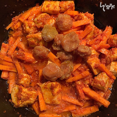 طرز تهیه خورشت هویج با مرغ و آلو، مرحله‌به‌مرحله