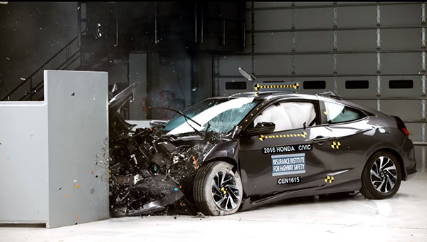 ۱۰ اتومبیل عالی جهان با بالاترین امتیاز از موسسه IIHS