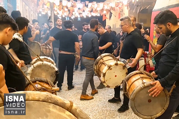 ویدئو / برگزاری آیین سنج و دمام در بافت قدیم بوشهر برگزاری آیین سنج و دمام در بافت قدیم بوشهر