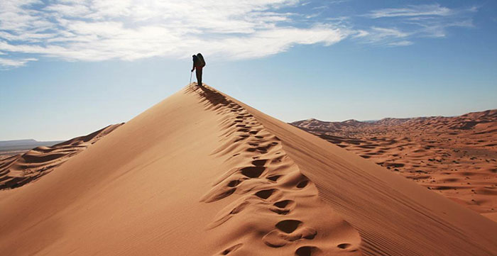 مهمانی سکوت در دل کویر