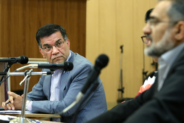 مناظره سیدمحمد حسینی، وزیر ارشاد احمدی‌نژاد و سید حسن رسولی،استاندار خراسان در دولت اصلاحات با موضوع چشم‌انداز انتخابات
