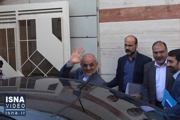 ویدئو / توضیحات وزیر آموزش و پرورش درباره تعطیلی مدارس در روزهای آلوده بازدید وزیر آموزش و پرورش از صلح خبر