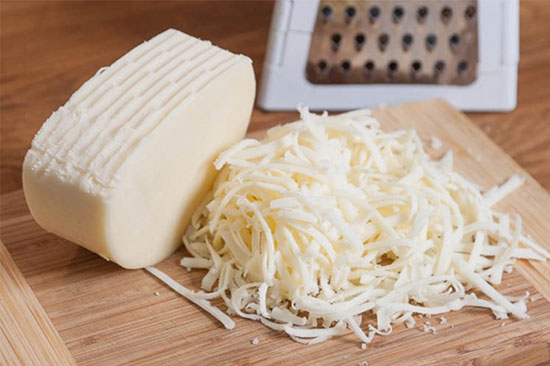 طرز تهیه پنیر پیتزا خانگی طرز تهیه پنیر پیتزا خانگی