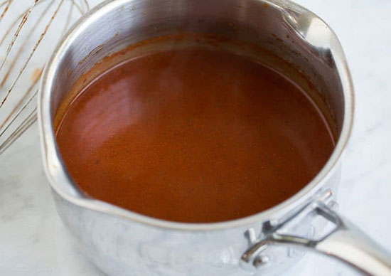 طرز تهیه سس انچیلادا قرمز و انچیلادای مرغ مکزیکی