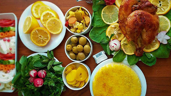 طرز تهیه‌ی اکبر جوجه؛ غذای سنتی مازندرانی