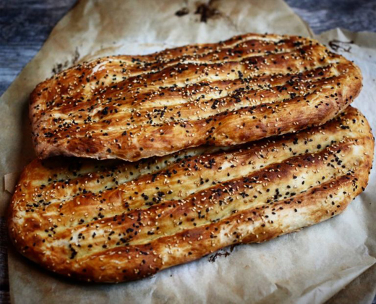 طرز تهیه نان بربری خانگی خوشمزه؛ به خاطر پیشگیری از کرونا چطور نان بخوریم؟