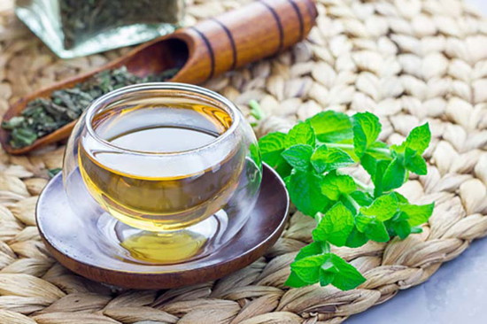 ۶ دمنوش بهاری برای رفع کسالت