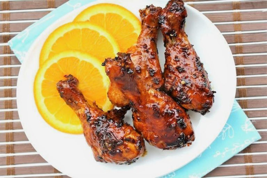 طرز تهیه‌ی مرغ پرتقالی مجلسی؛ روش‌های گرفتن بوی زهم مرغ