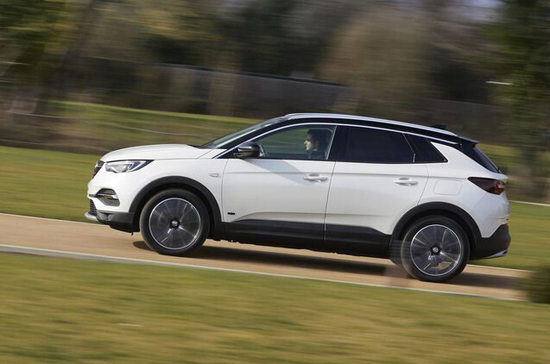 مروری بر ۱۰ شاسی بلند هیبریدی برتر در سال ۲۰۲۰ مروری بر ۱۰ شاسی بلند هیبریدی برتر در سال ۲۰۲۰