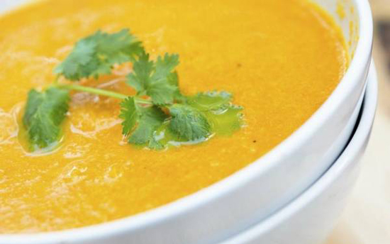 طرز تهیه‌ی سوپ لیمو و گشنیز؛ سوپ رژیمی و مقوی