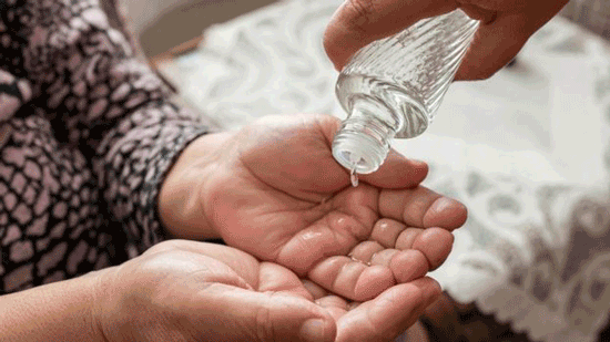 مبارزه با کرونا در ترکیه با عطر دوران عثمانی مبارزه با کرونا در ترکیه با عطر دوران عثمانی