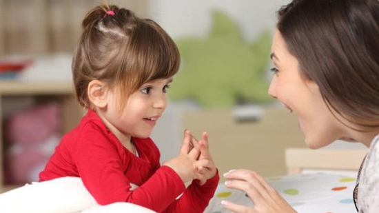 چطور با کودکان دربارهٔ عواطف حرف بزنیم