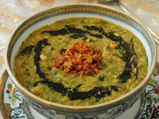 طرز تهیه آش شله‌قلمکار برای ماه رمضان؛ جذاب مثل آشپزی ایرانی