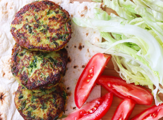طرز تهیه کوکوی سیب زمینی و اسفناج